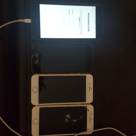 Iphone - Picture 2 of 5